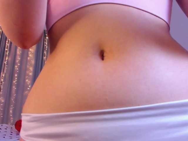 Dollyiaa's BongaCams show and profile