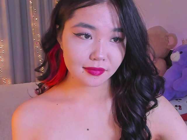 Dollyiaa's BongaCams show and profile