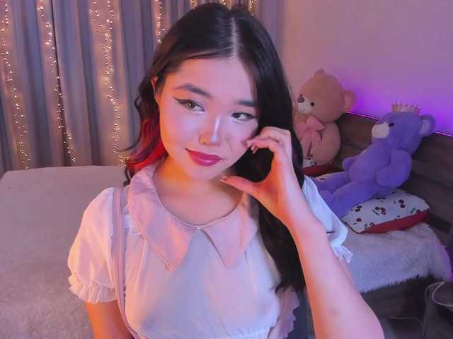 Dollyiaa's BongaCams show and profile