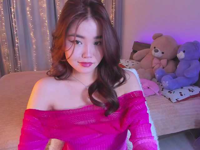 Dollyiaa's BongaCams show and profile