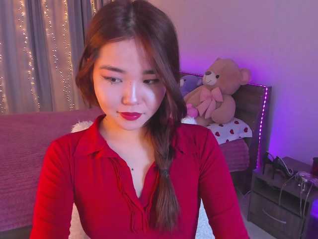 Dollyiaa's BongaCams show and profile