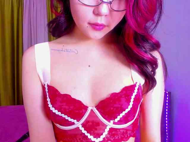 Dollyiaa webcam