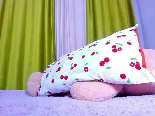 Dollyiaa webcam