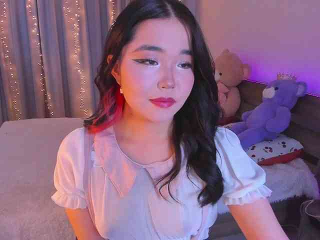 Dollyiaa Live Webcam on BongaCams