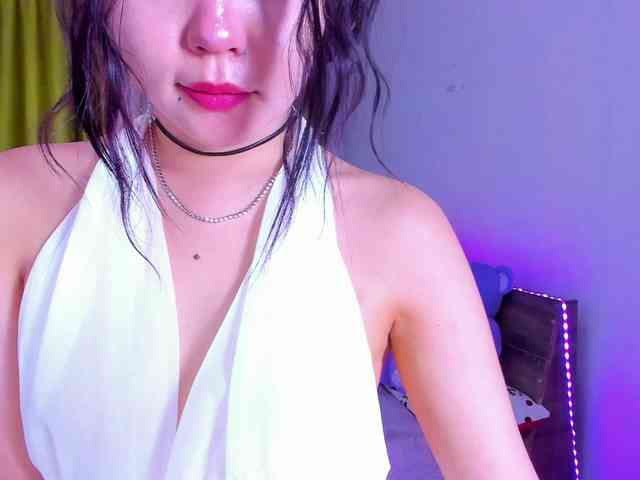 Dollyiaa webcam