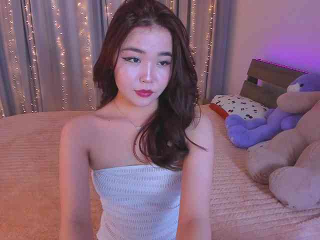 Dollyiaa webcam