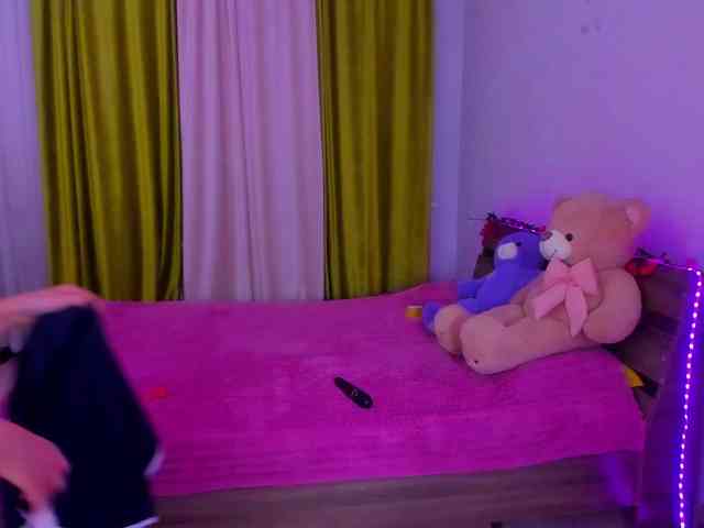 Dollyiaa webcam