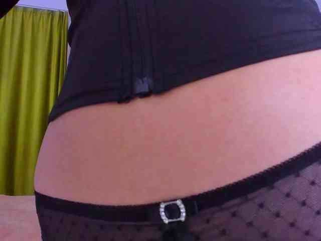 Dollyiaa webcam