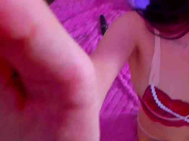 Dollyiaa webcam