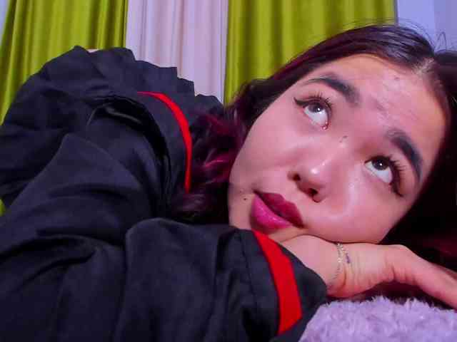 Dollyiaa webcam