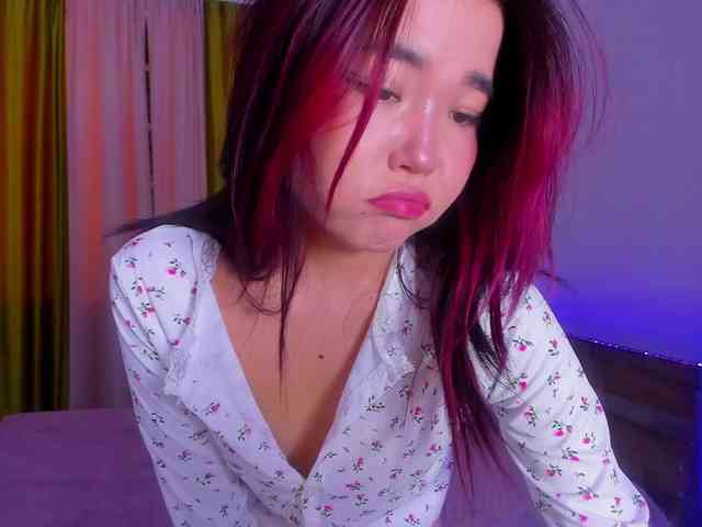 Dollyiaa webcam