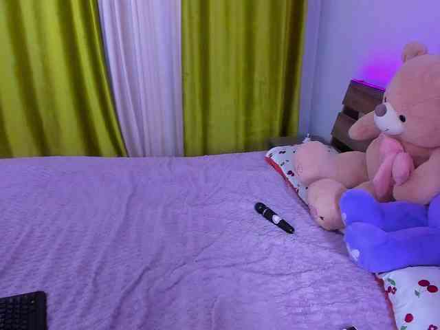 Dollyiaa webcam