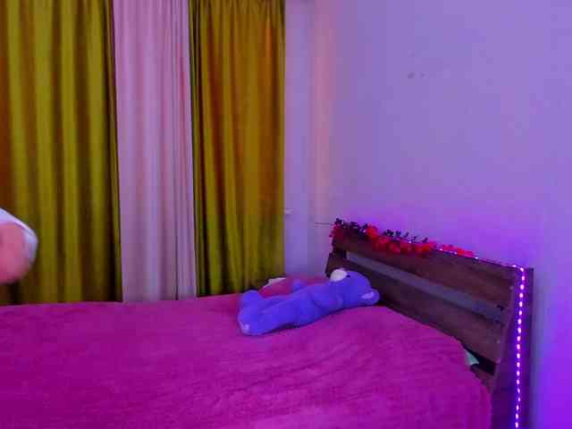 Dollyiaa webcam