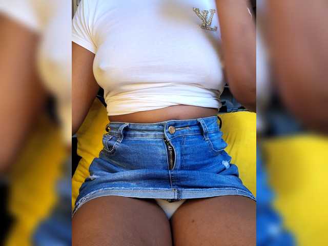 Petite-mpenzi's BongaCams show and profile