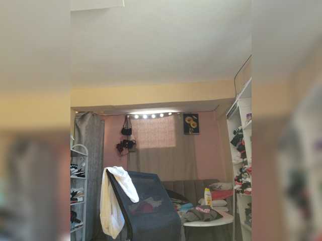 Petite-mpenzi's BongaCams show and profile