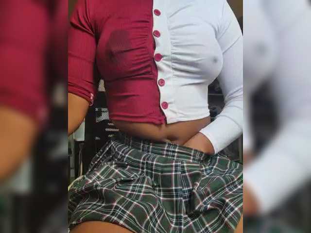 Petite-mpenzi's BongaCams show and profile