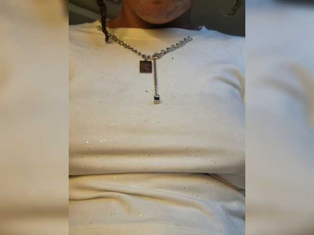 Petite-mpenzi's BongaCams show and profile