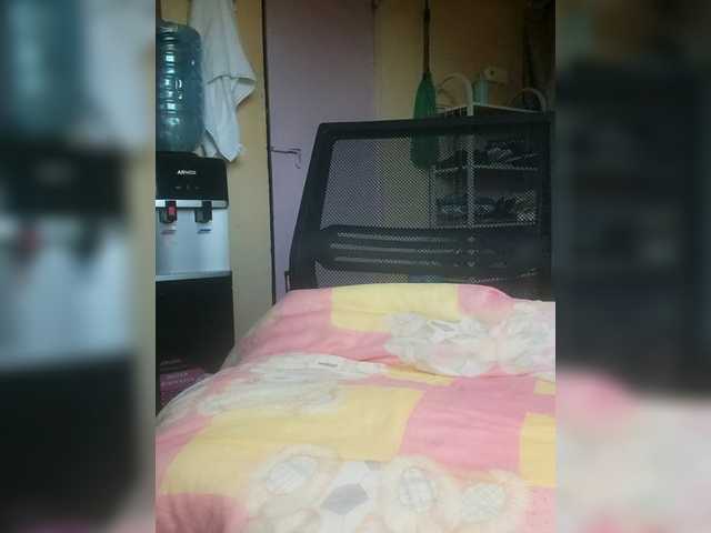 Petite-mpenzi's BongaCams show and profile