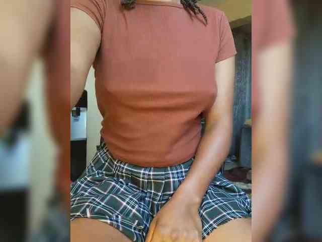 Petite-mpenzi webcam