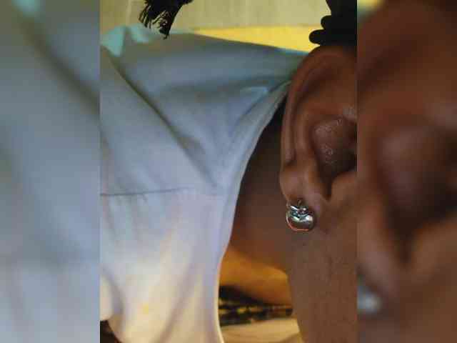 Petite-mpenzi webcam