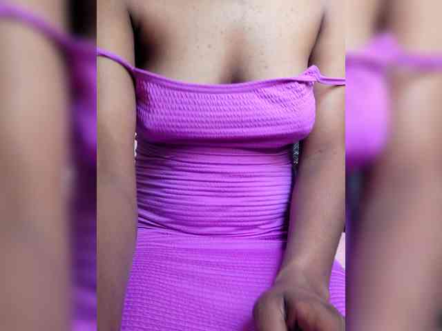 Petite-mpenzi webcam