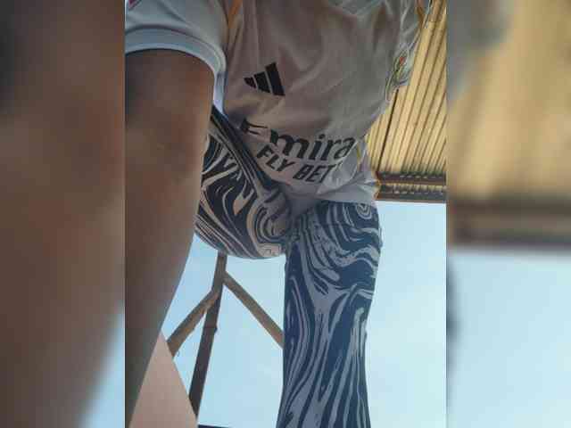 Petite-mpenzi webcam