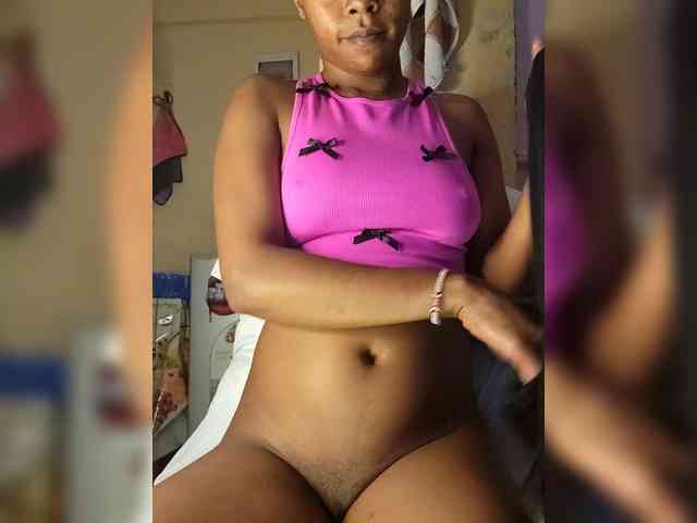 Petite-mpenzi webcam