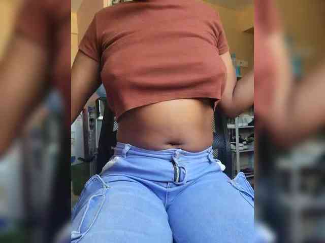 Petite-mpenzi webcam