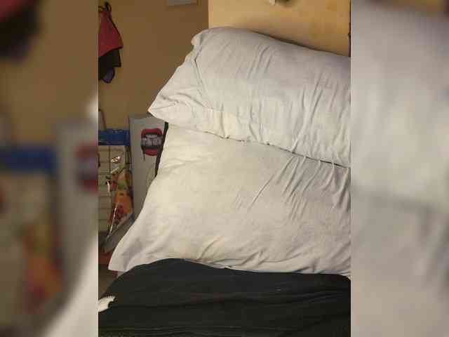 Petite-mpenzi webcam