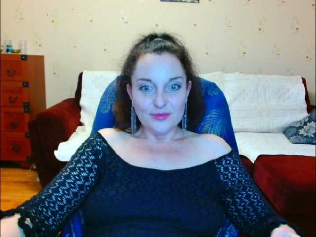 le modèle Alice3694 est en webcam porno dans un show sur le site bongacams, il possède les tags suivants: White/Caucasian,Brunette,Shaved
