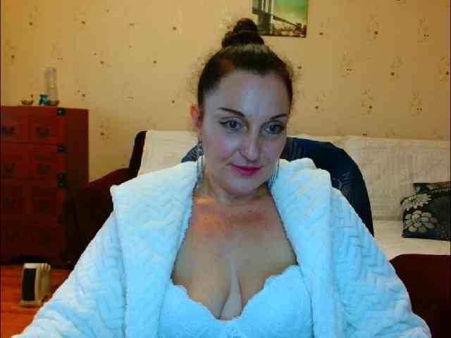 Alice3694 webcam