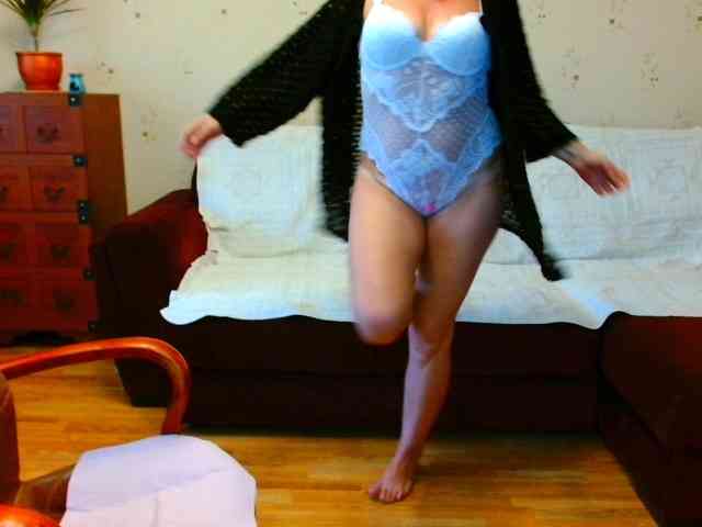 Alice3694 webcam