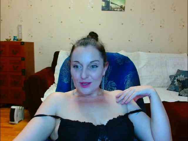 Alice3694 webcam