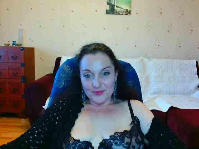 Alice3694 Live Webcam on BongaCams