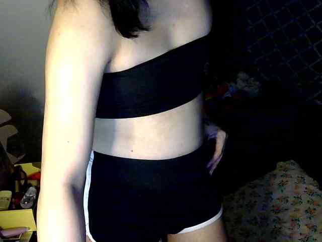 tashakai Live Webcam on BongaCams