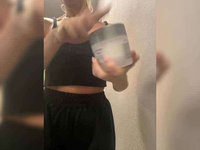 Alenaa's BongaCams show and profile