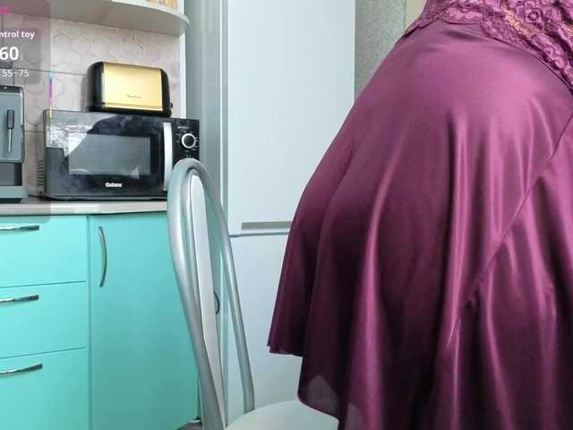 Alenaa's BongaCams show and profile