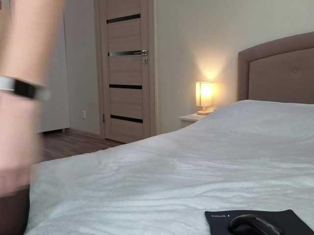 Alenaa's BongaCams show and profile