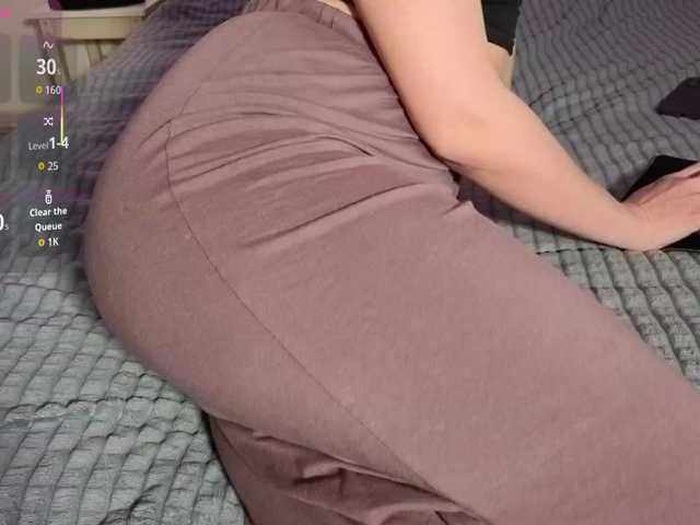 Alenaa's BongaCams show and profile