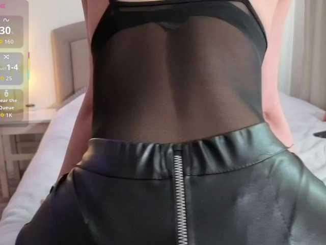 Alenaa's BongaCams show and profile