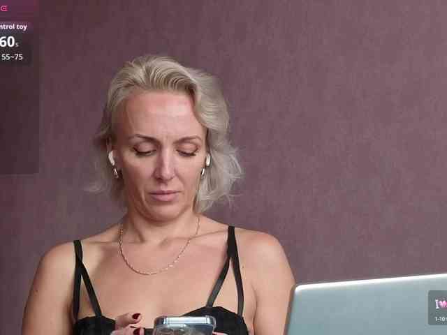 FemdomLedyMaria webcam
