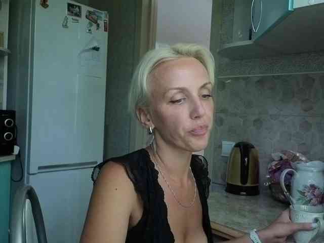 FemdomLedyMaria webcam