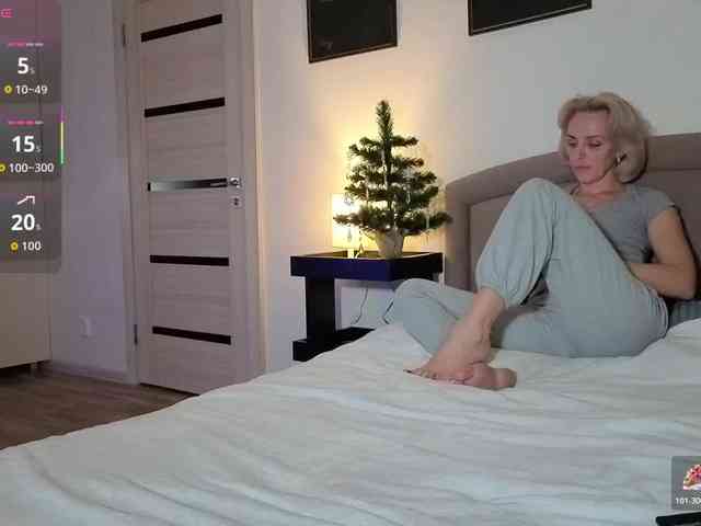 FemdomLadyMaria webcam