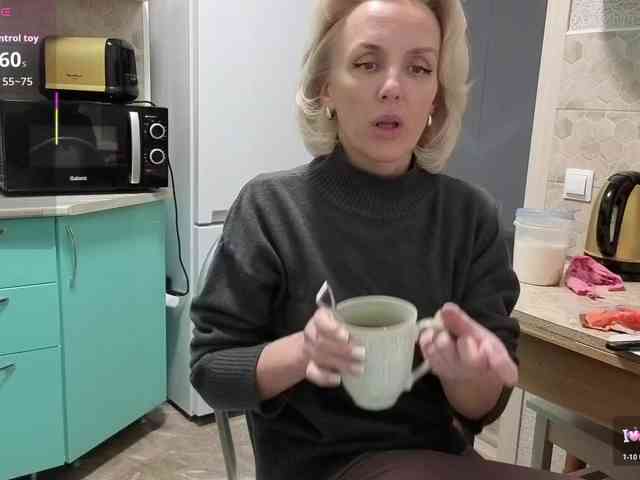 FemdomLadyMaria webcam