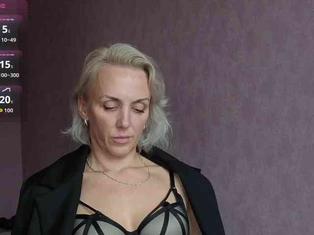 FemdomLedyMaria webcam
