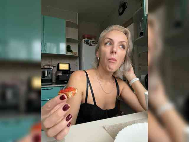 FemdomLedyMaria webcam