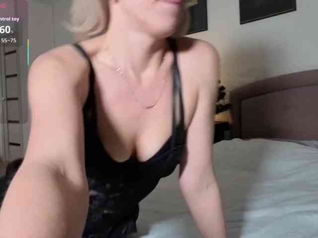 FemdomLadyMaria webcam