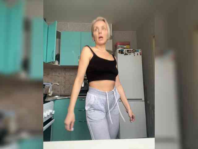 FemdomLadyMaria webcam