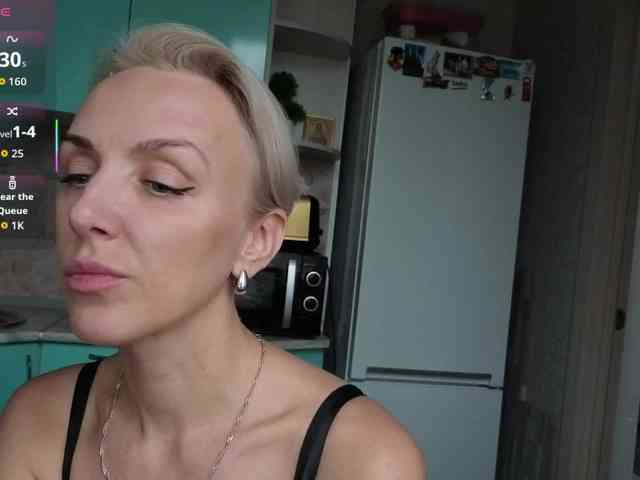 FemdomLadyMaria webcam