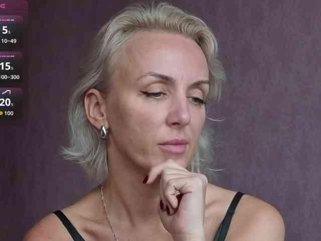 FemdomLedyMaria webcam